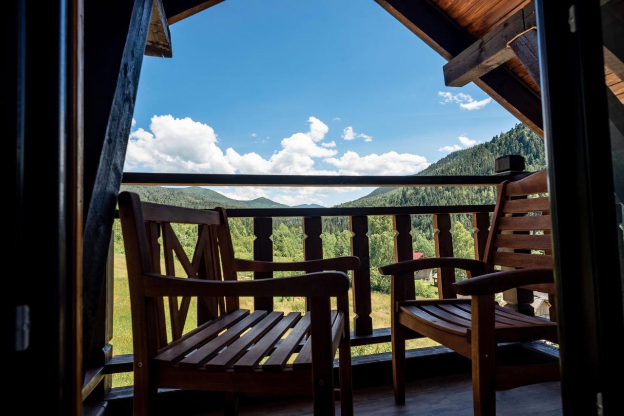 Residence Chalet & Nesh Tatariw Exterior foto